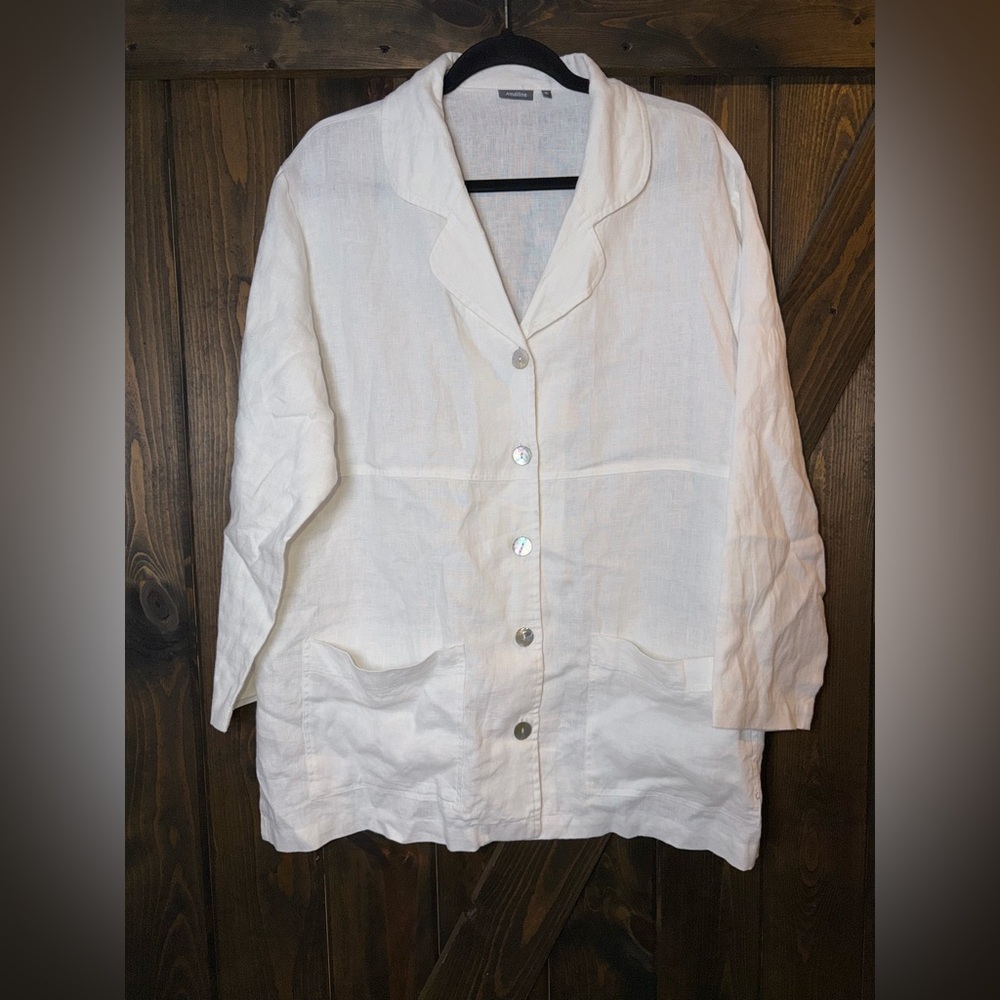 Amelline Linen Tunic Top Patch Pockets
